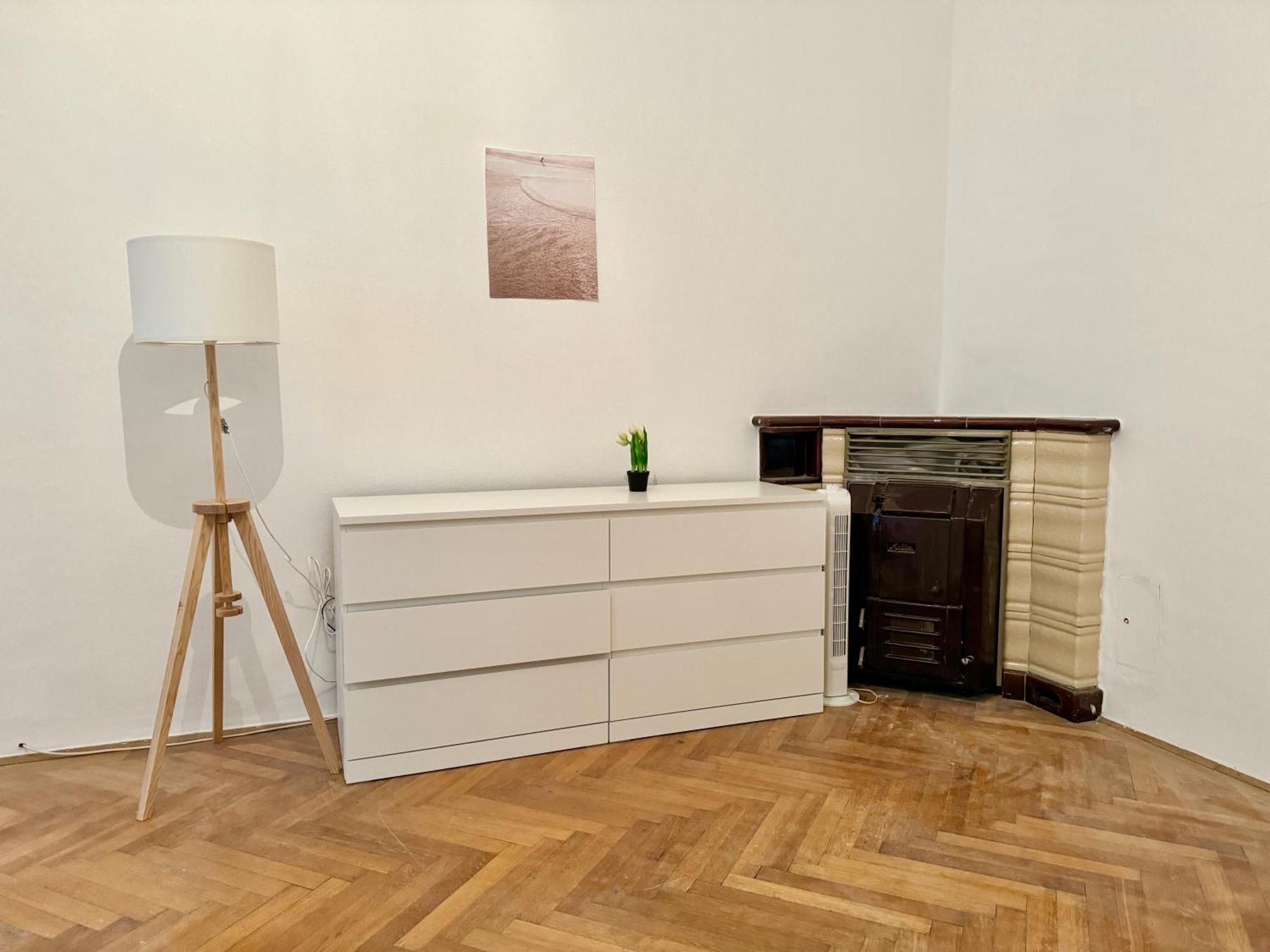 Spacious Apartment - 15 Min To Center Wien Exteriör bild