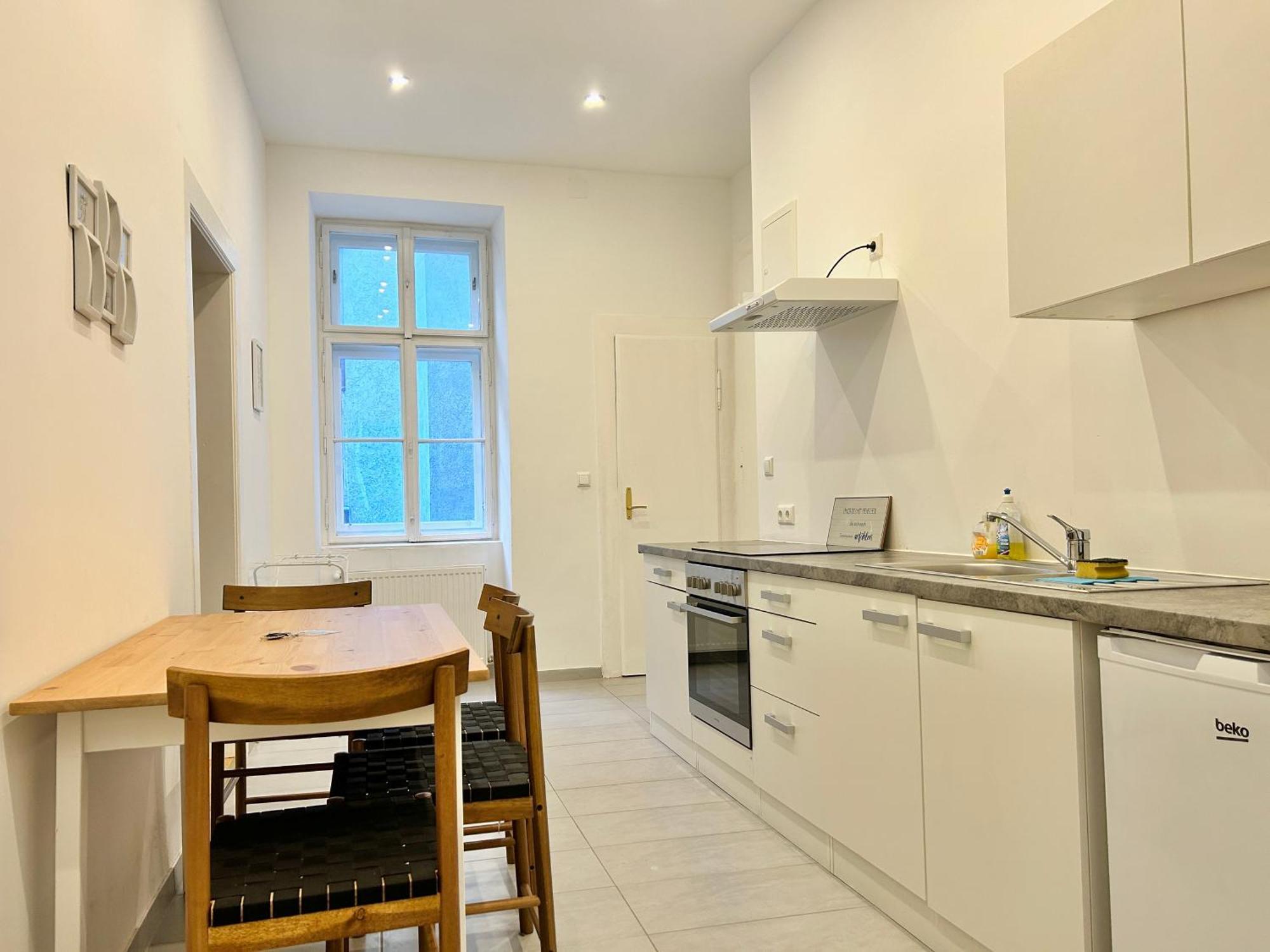 Spacious Apartment - 15 Min To Center Wien Exteriör bild